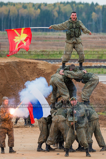 Показательные выступления спецназа ГРУ. "Брусиловский прорыв". Военно-историческое шоу (реконструкция) (2016 год). Редакционное фото, фотограф Алексей Бок / Фотобанк Лори