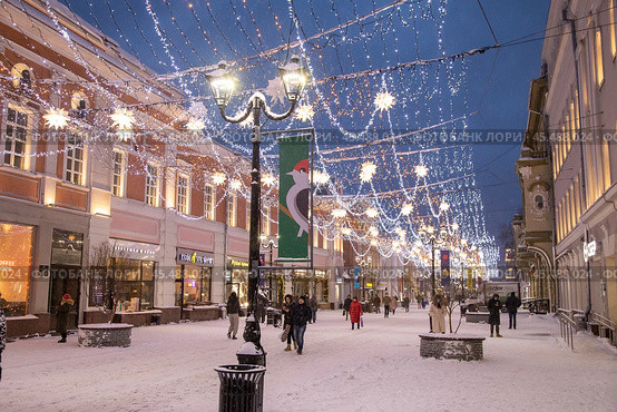 Покровская улица в Нижнем Новгороде. Bolshaya Pokrovskaya Street in Nizhny Novgorod. Стоковое фото, фотограф Igor Lijashkov / Фотобанк Лори