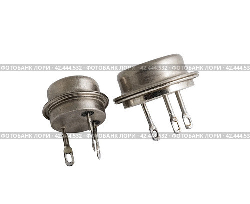 Полупроводниковые транзисторы на белом фоне. Transistors on a white background. Стоковое фото, фотограф Татьяна Д / Фотобанк Лори