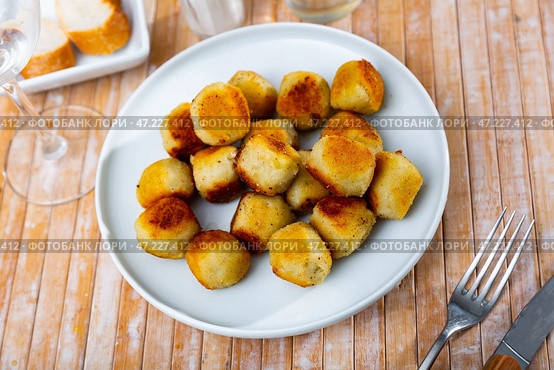 Popular European dish is cheese whimsy. Стоковое фото, фотограф Яков Филимонов / Фотобанк Лори