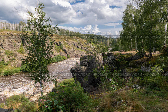 Порог Ревун на реке Исеть, Каменский городской округ, Свердловская область (2024 год). Стоковое фото, фотограф Pukhov K / Фотобанк Лори