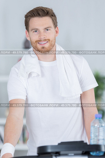 portrait of a macho man. Стоковое фото, агентство Ingram Publishing / Фотобанк Лори