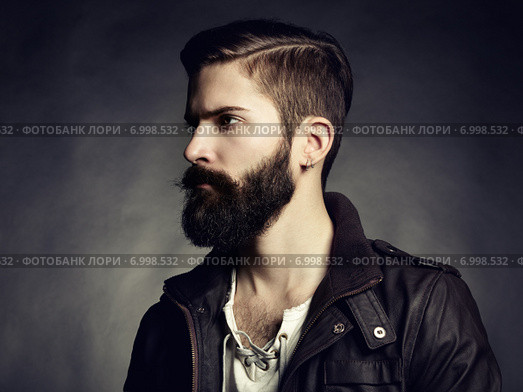 Portrait of handsome man with beard. Стоковое фото, агентство Ingram Publishing / Фотобанк Лори