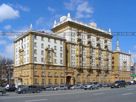 Посольство США. Новинский бульвар, 21. Москва (2012 год). Редакционное фото, фотограф lana1501 / Фотобанк Лори