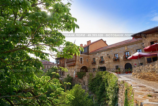 Potes river Quiviesa Deva a Cantabria village of Spain. Стоковое фото, агентство Ingram Publishing / Фотобанк Лори