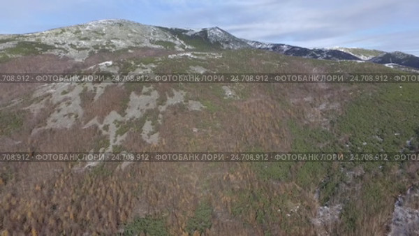 Поздняя осень в горах. Стоковое видео, видеограф Антон Афанасьев / Фотобанк Лори