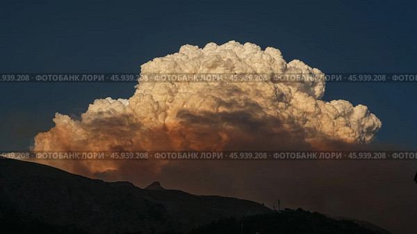 Пожар в Домбае. Стоковое фото, фотограф Андрей Сосновский / Фотобанк Лори