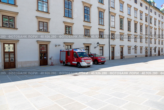 Пожарная бригада Венской роты Хофбурга в Вене (2023 год). Стоковое фото, фотограф V.Ivantsov / Фотобанк Лори
