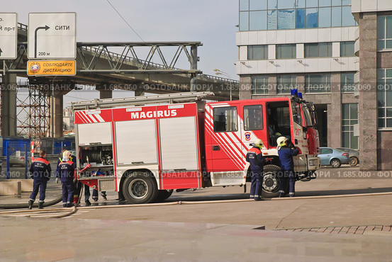 Пожарная часть в  "Северной башне" делового центра "Москва-сити" (2010 год). Редакционное фото, фотограф Алёшина Оксана / Фотобанк Лори