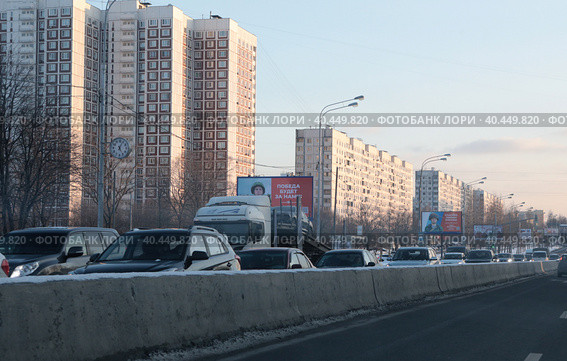 Прапорщик Дмитрий Черепанов и Илья Филиппов рекламный банер в Москве (2023 год). Редакционное фото, фотограф Дмитрий Неумоин / Фотобанк Лори
