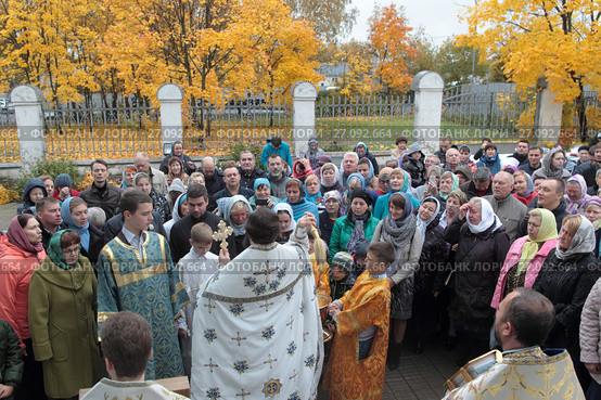 Престольный праздник храма, Покров Пресвятой Богородицы, город Балашиха (2017 год). Редакционное фото, фотограф Дмитрий Неумоин / Фотобанк Лори