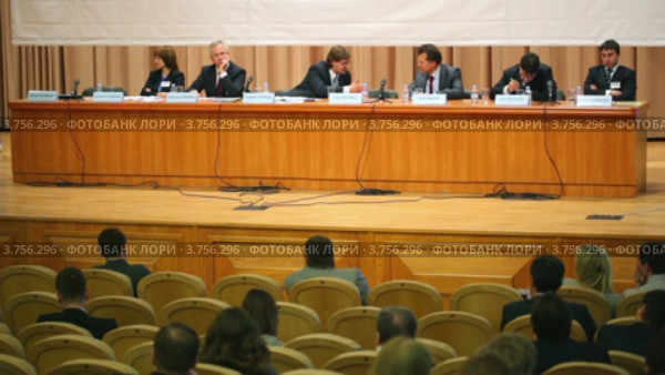 Президиум форума (2011 год). Редакционное видео, видеограф Losevsky Pavel / Фотобанк Лори