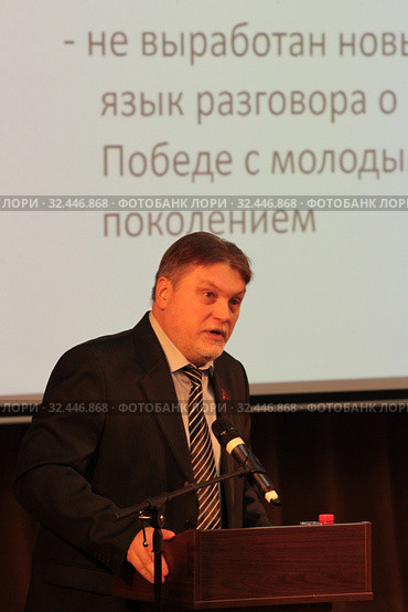 Профессор А. Б. Мазуров  на открытии Рождественских чтений в музейно-выставочном комплексе «Новый Иерусалим» (2019 год). Редакционное фото, фотограф Дмитрий Неумоин / Фотобанк Лори