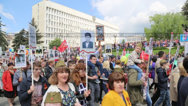 Пятигорск, 9 мая 2016 года. "Бессмертный полк" Редакционное видео, видеограф Валерий Шилов / Фотобанк Лори