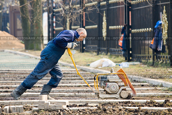 Рабочий (2009 год). Редакционное фото, фотограф Сергей Лаврентьев / Фотобанк Лори