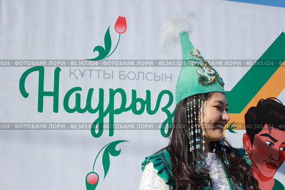 Радостная встреча Наурыз в Павлодаре (2023 год). Редакционное фото, фотограф Владимир Абакумов / Фотобанк Лори