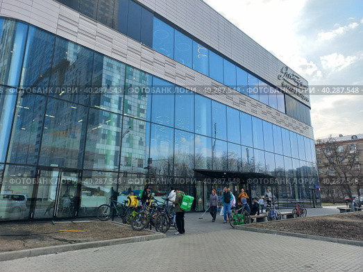 Районный центр "Янтарь". Открытое шоссе, 4, строение 1. Район Богородское. Город Москва (2023 год). Редакционное фото, фотограф lana1501 / Фотобанк Лори