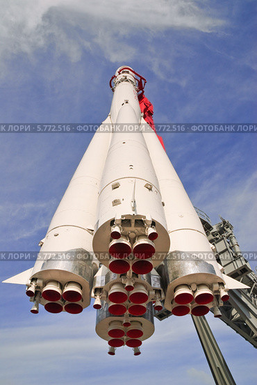 Ракета-носитель "Восток" на ВДНХ (ВВЦ) (2011 год). Редакционное фото, фотограф Алёшина Оксана / Фотобанк Лори