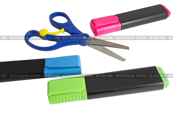 Разноцветные маркеры, выделенные на белом фоне. Colorful markers pens isolated on white background. Стоковое фото, фотограф Татьяна Д / Фотобанк Лори