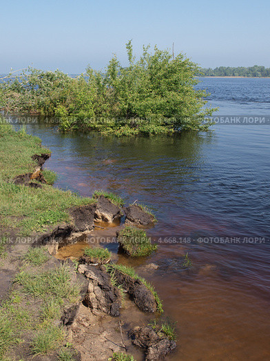 Разрушение берега реки. Стоковое фото, фотограф Лысенко Владимир / Фотобанк Лори