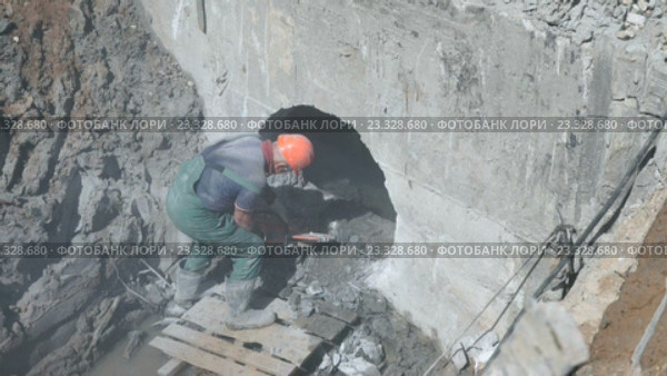 Ремонт коллектора. Стоковое видео, видеограф worker / Фотобанк Лори