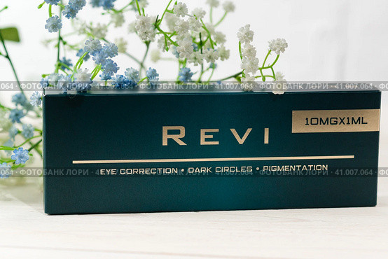 Revi - это инновационная линейка биоревитализантов, выпускаемая российской компанией CLS International (2022 год). Редакционное фото, фотограф Наталья Гармашева / Фотобанк Лори