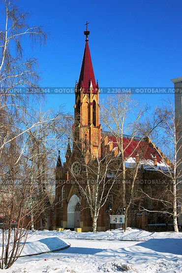 Римско-католический костел в Иркутске (2007 год). Стоковое фото, фотограф Михаил Марковский / Фотобанк Лори