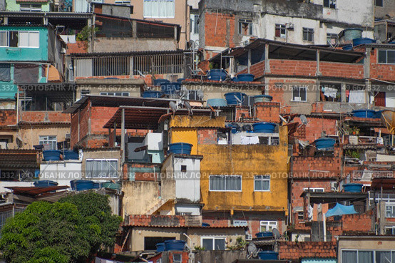 Rio de Janeiro downtown and favela.  Brazil. Стоковое фото, агентство Ingram Publishing / Фотобанк Лори