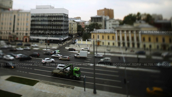 Roads are crammed with cars during rush hour, the concept of urban living. Стоковое фото, фотограф David Kashakhi / Фотобанк Лори