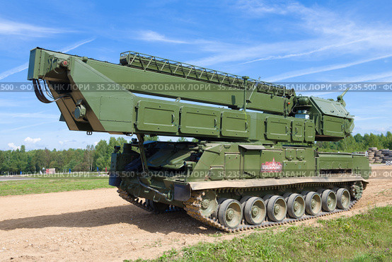 Российская радиолокационная станция  наведения ракет 9С36 зенитно-ракетного комплекса 9К317 «Бук-М2»  перед началом демонстрационной программы. Международный военный форум "Армия-2020" Редакционное фото, фотограф Виктор Карасев / Фотобанк Лори