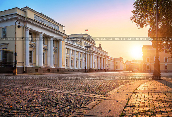 Российский этнографический музей ранним утром. Санкт-Петербург. Russian Museum of Ethnography in the early morning (2018 год). Редакционное фото, фотограф Baturina Yuliya / Фотобанк Лори