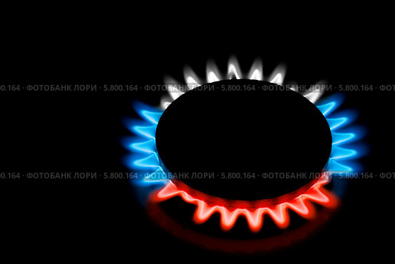 Российский газ, патриотично раскрашенный под цвета триколора. Стоковое фото, фотограф Алексей Луковников / Фотобанк Лори