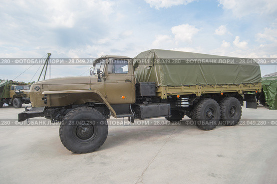 Российский грузовой автомобиль "Урал-4320-0811-31" (длиннобазная модификация) на Международном военно-техническом форуме "Армия-2017" Редакционное фото, фотограф Малышев Андрей / Фотобанк Лори