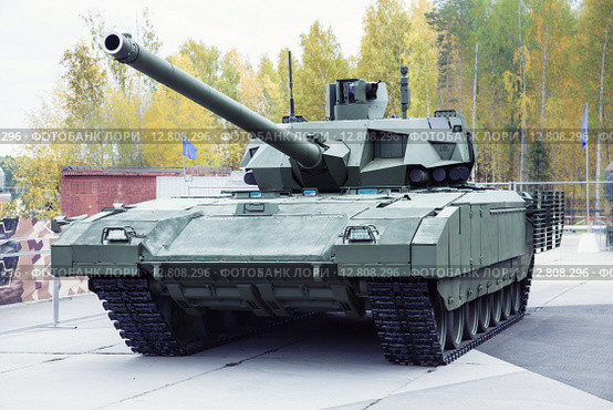 Российский танк T-14 "Армата" (2015 год). Редакционное фото, фотограф Виктор Застольский / Фотобанк Лори