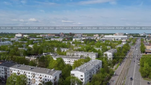 Россия, г. Москва, бульвар Маршала Рокоссовского, 6к1. Жилые дома. На против ТЦ Янтарь. Стоковое видео, видеограф Сергей Татаринцев / Фотобанк Лори