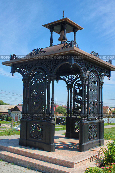 Ротонда "Историческая" в городе Касли. Редакционное фото, фотограф Елена Кочкина / Фотобанк Лори