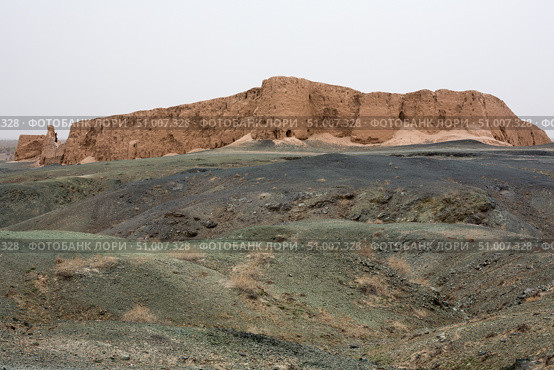 Ruins of ancient Dzhanpik-kala fortress (2022 год). Стоковое фото, фотограф Юлия Белоусова / Фотобанк Лори