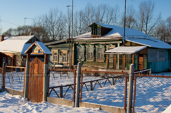 Русский старый деревенский дом (2009 год). Стоковое фото, фотограф Ярослава Синицына / Фотобанк Лори