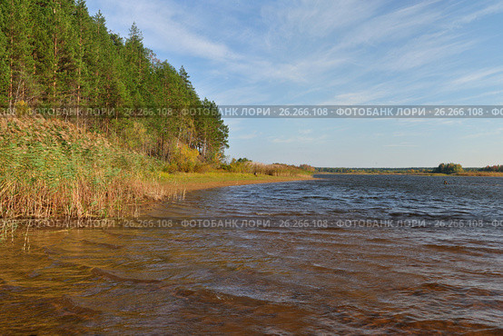 Рыбинское водохранилище, осенний пейзаж. Стоковое фото, фотограф Юрий Фатеев / Фотобанк Лори