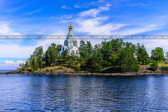 Saint Nicholas Island skete (skeet) before sunset.Valaam Transfiguration  monastery. Стоковое фото, фотограф Михаил Аккуратoв / Фотобанк Лори