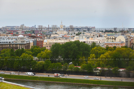 SAINT PETERSBURG, RUSSIA - MAY 27, 2021: The city center on the Petrograd side from a high point. Редакционное фото, фотограф Наталия Кирсанова / Фотобанк Лори