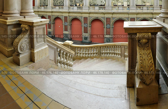 Saint Petersburg Stieglitz State Academy of Art and Design (St. Petersburg, Russia). Staircase of the Great Exhibition Hall. Стоковое фото, фотограф Елена  Попкова / Фотобанк Лори