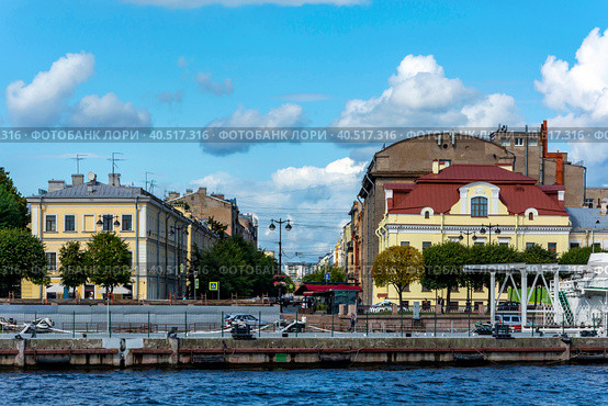 Saint Petersburg, the pier, Quay of Lieutenant Schmidt (2019 год). Стоковое фото, фотограф Ольга Остроухова / Фотобанк Лори
