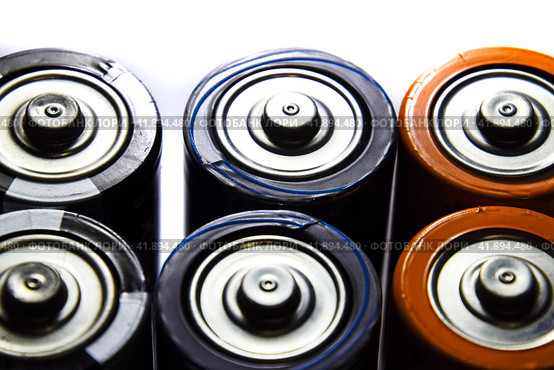 Salt and alkaline batteries, source of energy for portable technology. AAA and AA batteries. Стоковое фото, фотограф Леонид Еремейчук / Фотобанк Лори