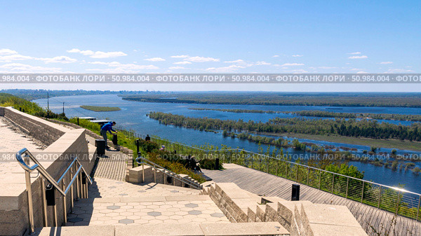 Samara Luka. View of the Volga, Zhigulevsky Gate. Helipad (2024 год). Стоковое фото, фотограф Акиньшин Владимир / Фотобанк Лори