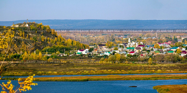 Samarskaya Luka. Worship cross on the Tsarev Kurgan. View of the Volga, Zhigulevskie gates. (2011 год). Стоковое фото, фотограф Акиньшин Владимир / Фотобанк Лори