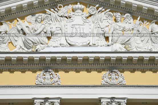 Санкт-Петербург. Барельеф тимпана здания Русского музея (2012 год). Редакционное фото, фотограф Александр Алексеев / Фотобанк Лори