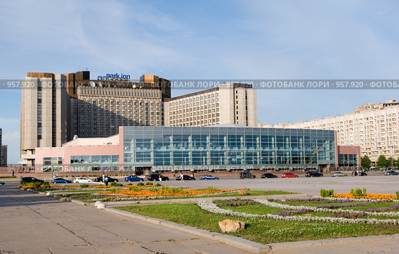 Санкт-Петербург. Гостиница "Прибалтийская Park Inn" и аквапарк "Вотервиль" (2009 год). Редакционное фото, фотограф Румянцева Наталия / Фотобанк Лори
