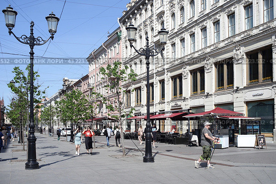Санкт-Петербург. Малая Конюшенная улица (2024 год). Редакционное фото, фотограф Анна Зеленская / Фотобанк Лори