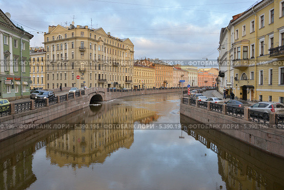 Санкт-Петербург. Мойка. Вид с Певческого моста (2013 год). Редакционное фото, фотограф Александр Алексеев / Фотобанк Лори